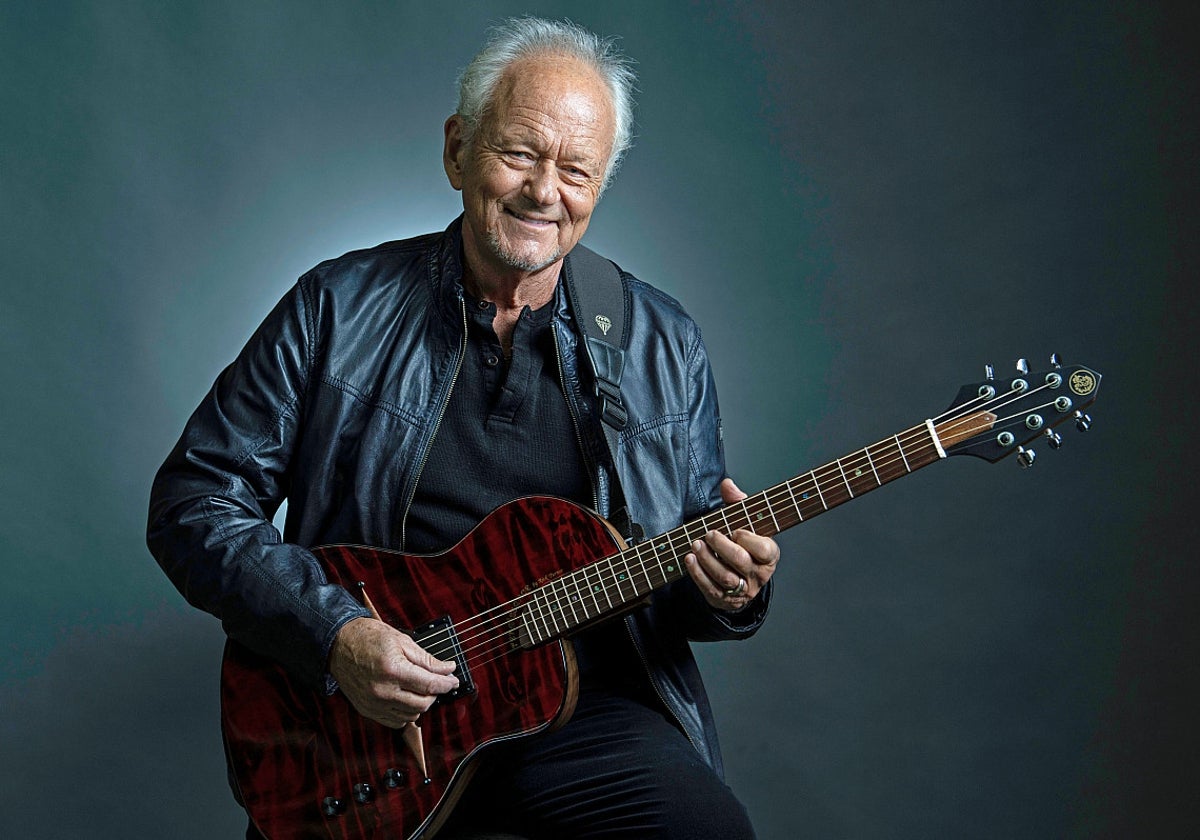 El cantante y guitarrista Jesse Young