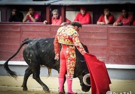 Ferrera no deja indiferente en una corrida de Valdellán alejada de la bravura