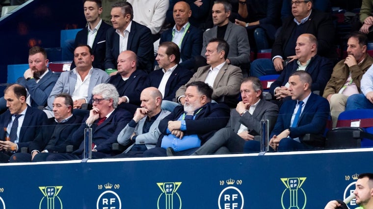 Las notas de la Copa de España 2025: del equipo de autor de Santi Valladares a la catástrofe del Barça