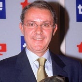Muere José Ángel de la Casa, la voz del fútbol español sin gritos y un gallo inolvidable