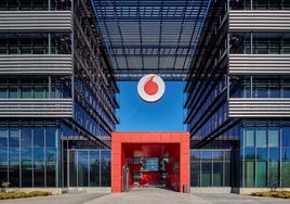 Vodafone España abrirá en Valladolid un centro de atención al cliente que prevé generar «varios centenares de empleos»