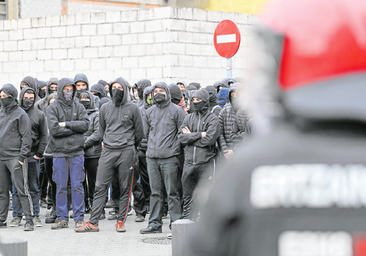 La vía comunista descontenta con Bildu busca reorganizarse