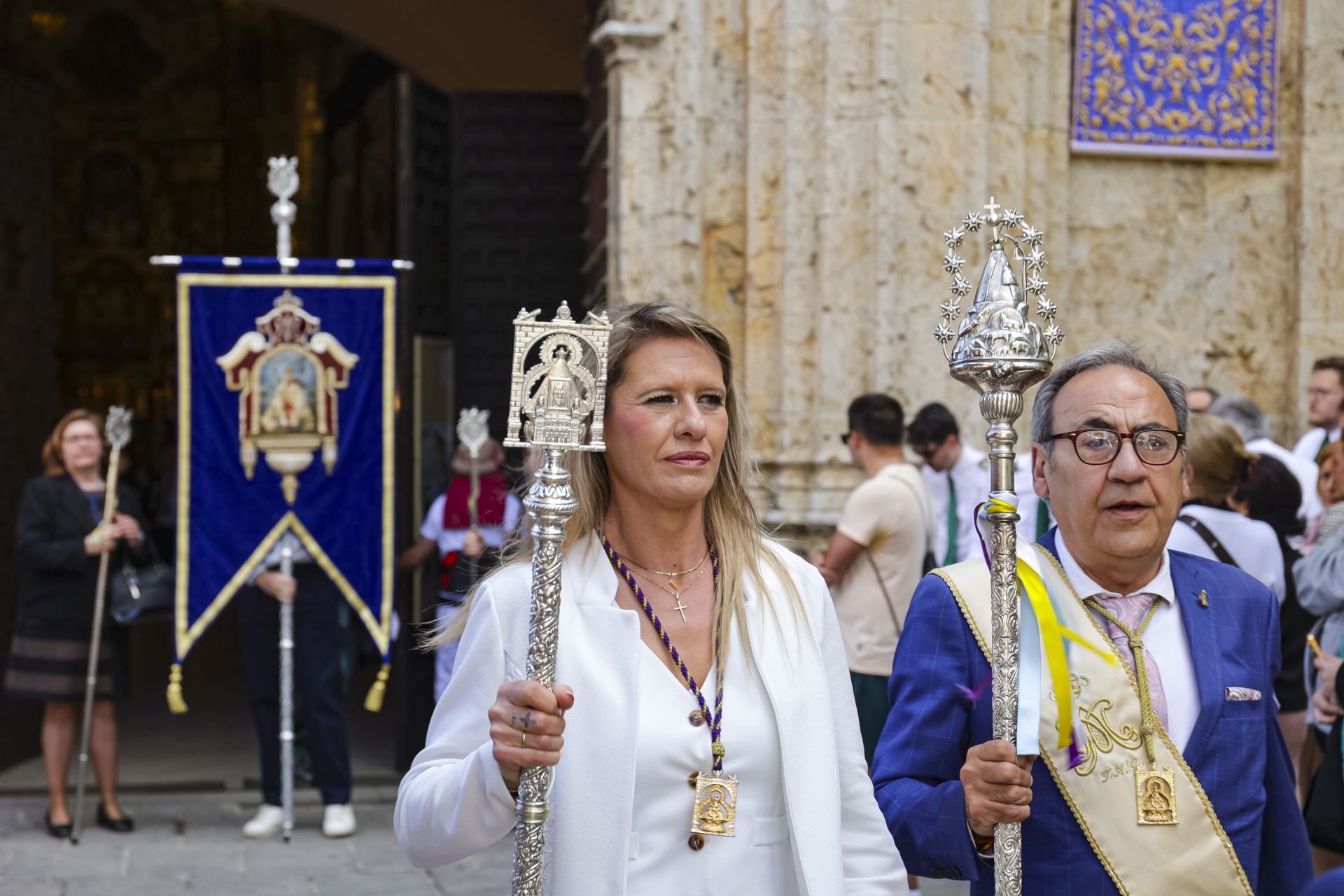 La festiva procesión de la Virgen de la Cabeza por Córdoba, en imágenes