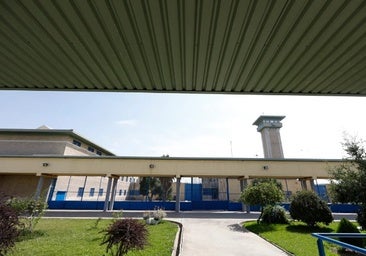 Un recluso de la prisión de agrede a un funcionario durante el reparto de medicación