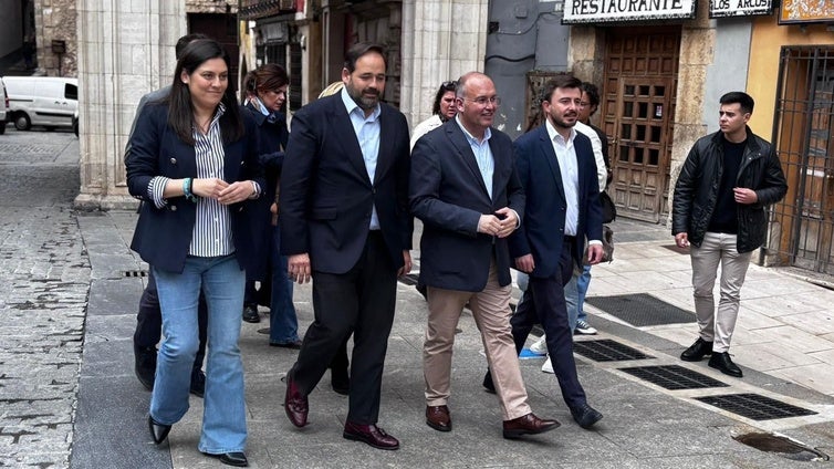 Tellado confirma el apoyo de Génova al pacto de PSOE y PP para reformar el Estatuto de Castilla-La Mancha