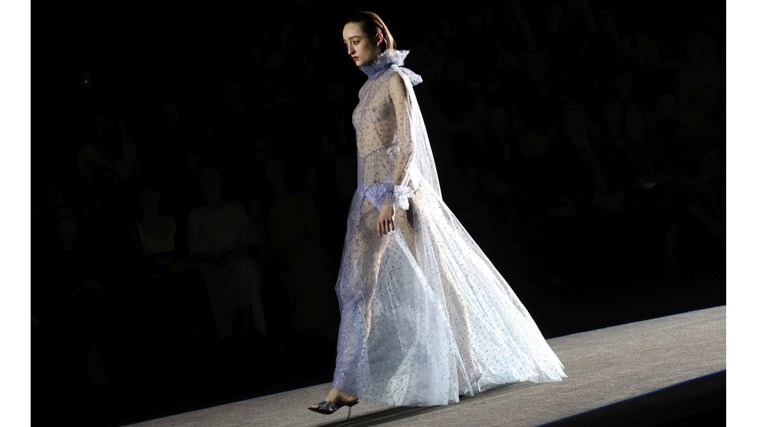 Transparencias en el desfile de Menchen Tomas