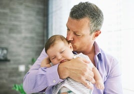 Padres cuarentones: el 20% tienen 40 años o más al nacer su primer hijo