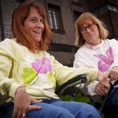Dos hermanas gemelas con discapacidad invitan a remover conciencias