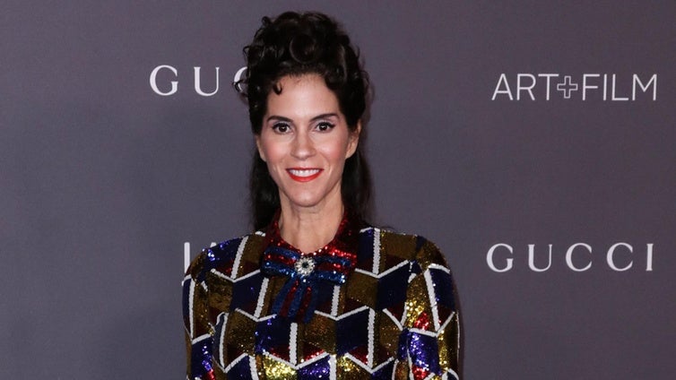 Así es Jemi Gertz, la actriz más rica de Hollywood: de estrella de los 80 a copropietaria de un equipo de la NBA