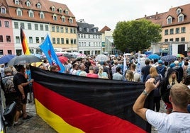 «Fuera los extranjeros»: suben los ataques neonazis mientras la extrema derecha empata con los conservadores en Alemania