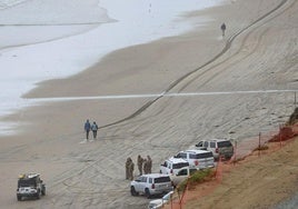 Tres muertos y siete desaparecidos al volcar un barco en California