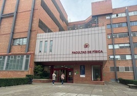 Las bibliotecas de la Universidad de Sevilla se llenan ante la incertidumbre de las clases
