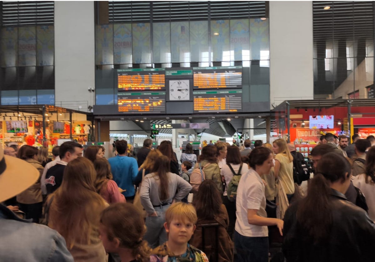 Imagen de la situación de la estación de Santa Justa tomada por Marta veinte minutos antes de que partiera su tren con destino a Madrid