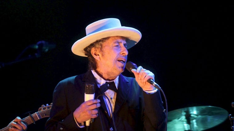 Bob Dylan durante el concierto en 2012 en el Festival Internacional de Benicássim