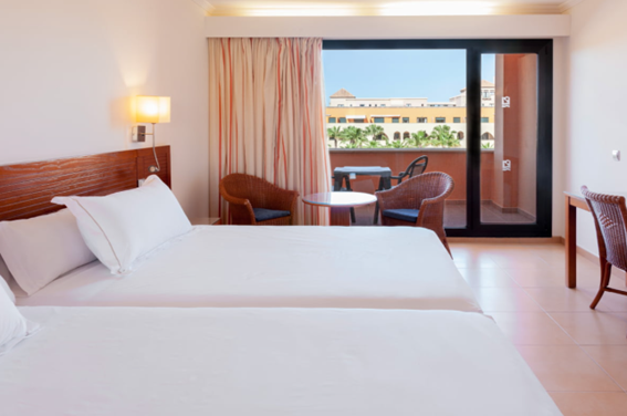 Imagen secundaria - Playamarina Hotel