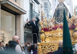 Viernes Santo: En Silencio a los pies de la cruz