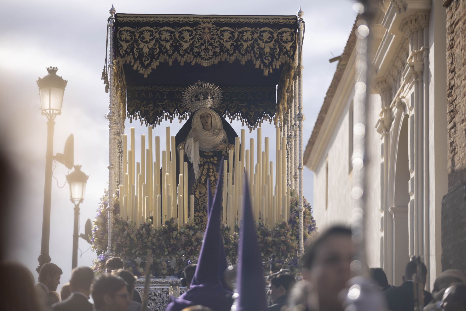 Viernes Santo: Descendimiento, movimiento sublime