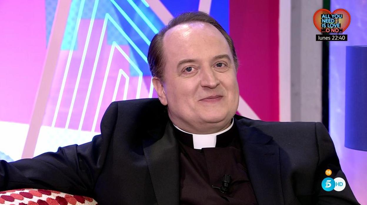 El padre Apeles en Viva la Vida